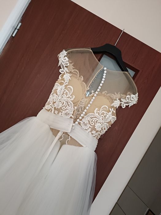 Vand rochie de mireasa