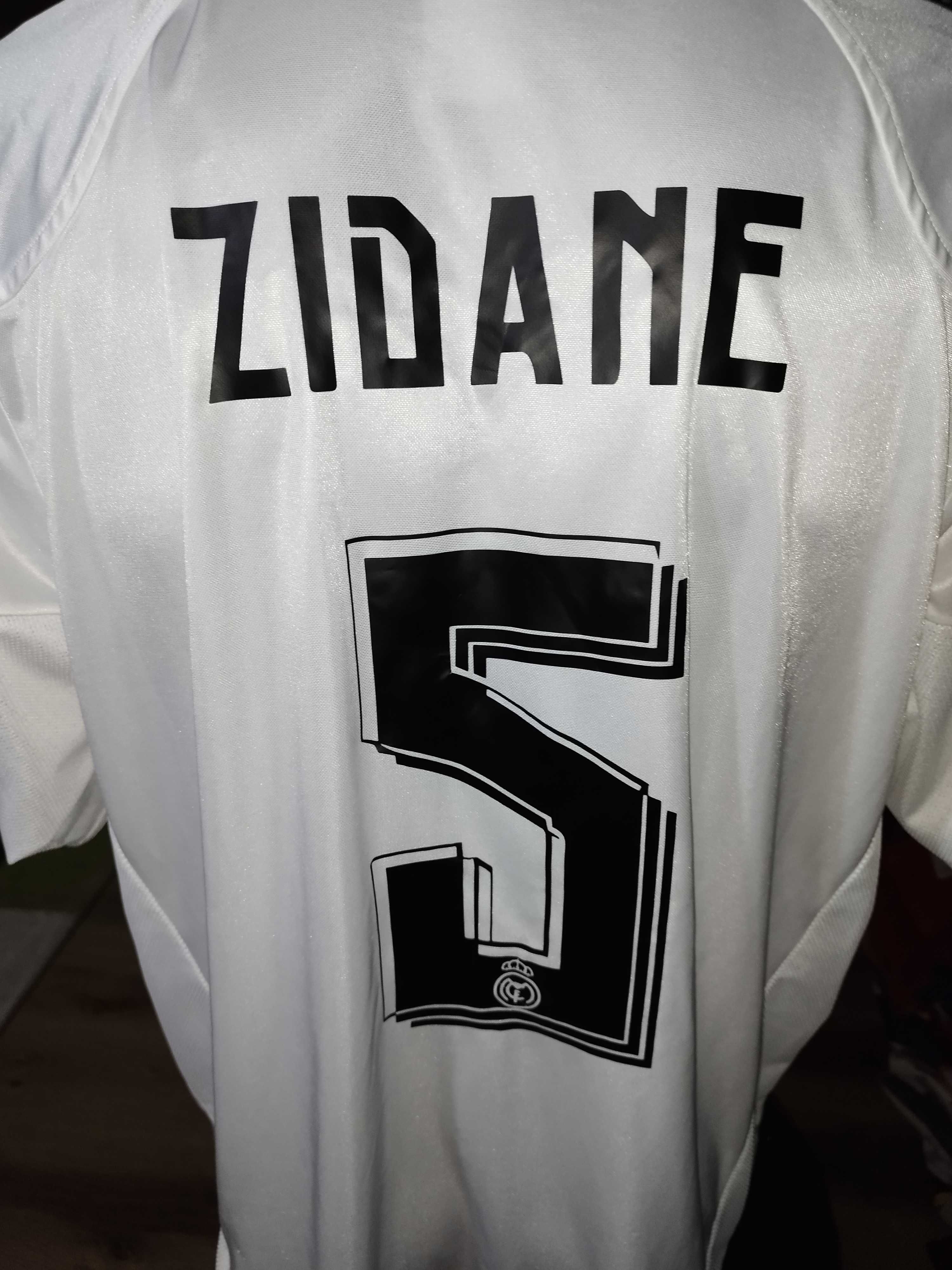 tricou real madrid zidane #5 adidas marimea 2XL de colectie