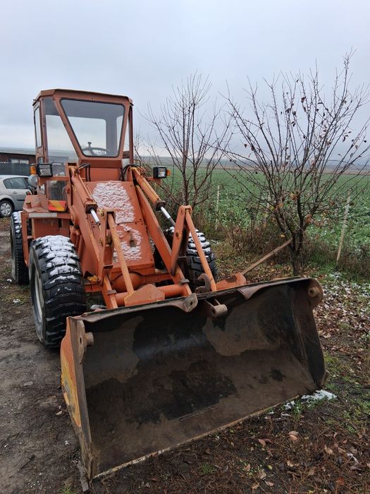 Încărcător frontal/Volă