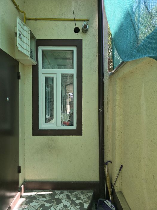 Сдаётся!!! Срочно!!! 1 комнатная квартира, дом на земле. Сергели.