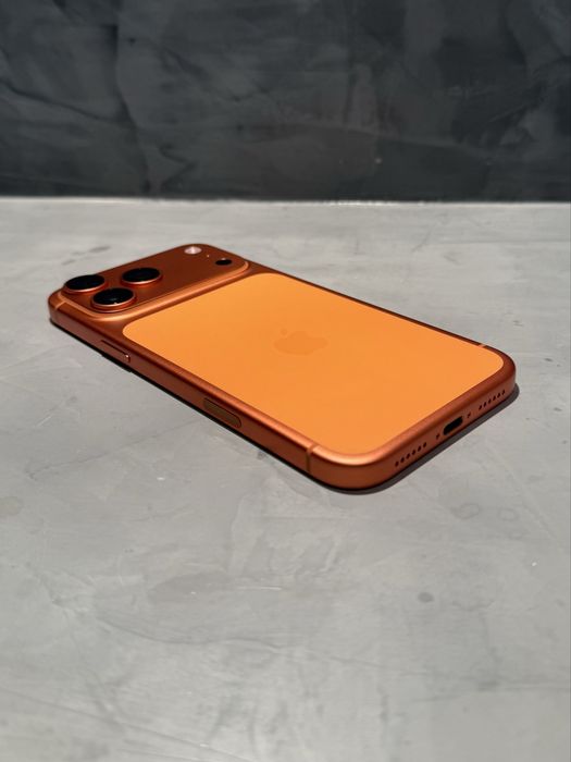 1 TB! КАТО ЧИСТО НОВ Iphone 17 Pro Max Orange