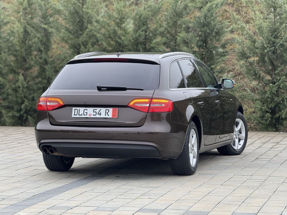 Vand Audi A4 S line 2.0 TDI  143 CP Automat 2013