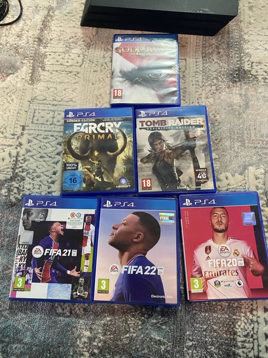 Vand PS 4 Pro , memorie 1 TERA