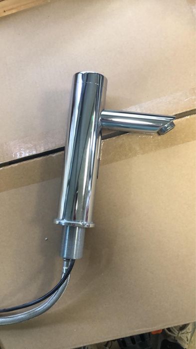 Vand baterie de baie cu senzor