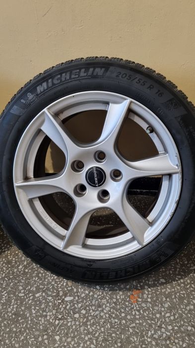 Set jante Borbet 16' cu anvelope michelin alpin 4
