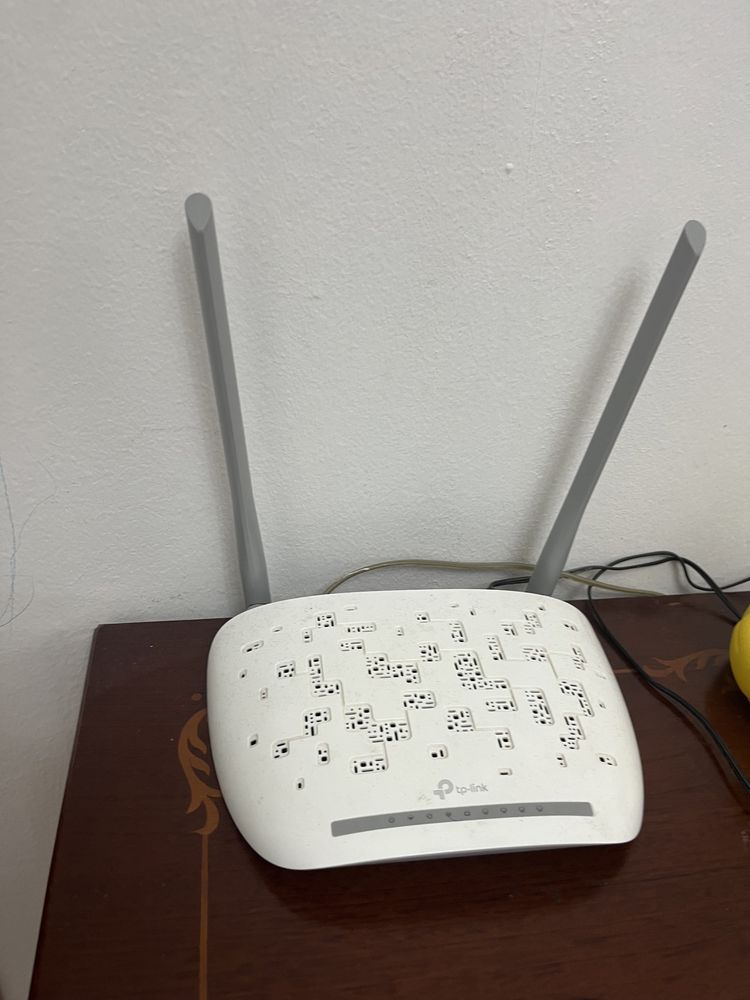 Wi-Fi В хорошем состоянии, работает без нареканий.