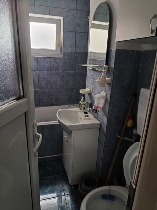 Inchiriez apartament cu doua camere