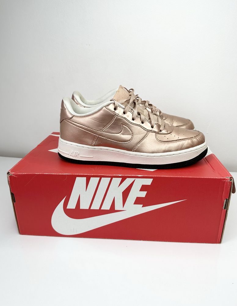 Nike Air Force 1 Rose gold(40 )25см. Маратонки