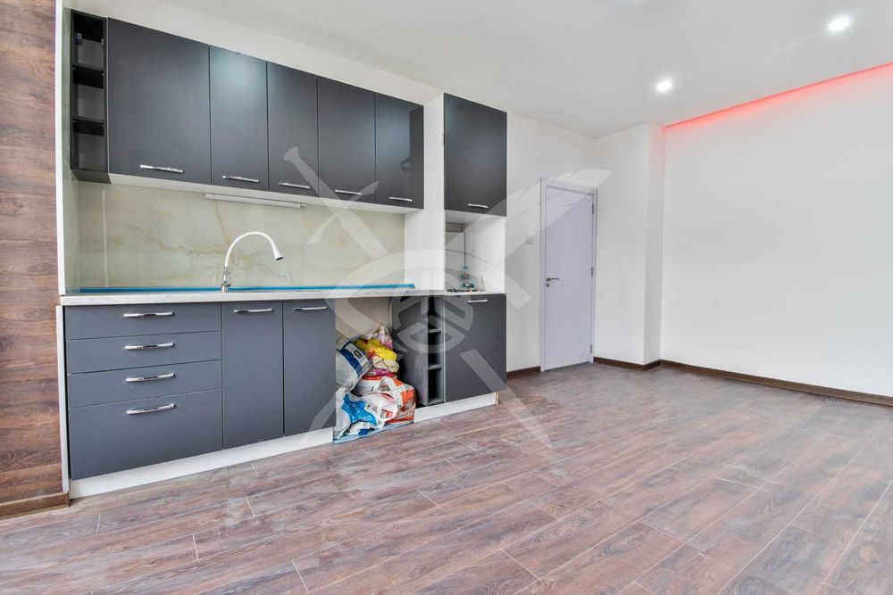 Двустаен апартамент в жк. Надежда 4 № 79262