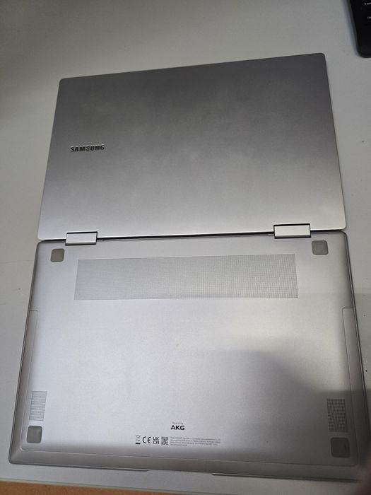 Samsung Ultrabook Galaxy Pro 360 5G + Husa