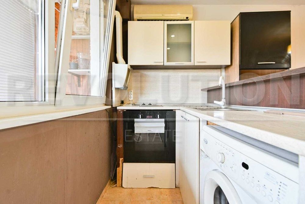 Продава се Едностаен апартамент в София, Надежда 1 - 42 кв.м за 2643 €/кв.м - Снимка #2