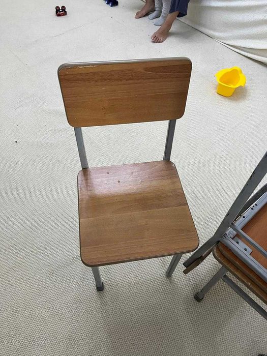 продам бу парту и стулья