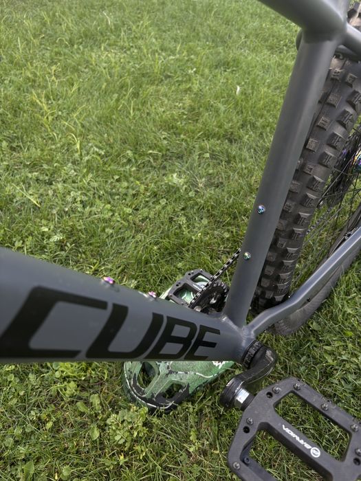 Bicicleta cube hardtail custom