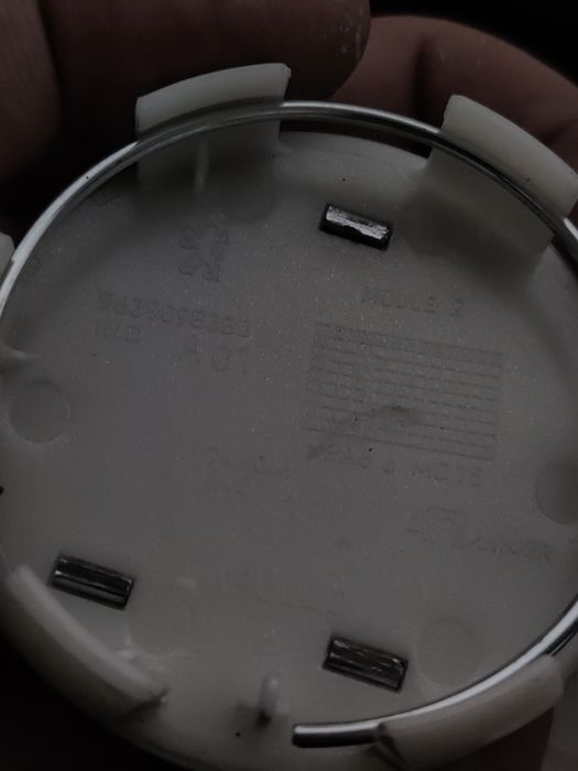 Vând capace Peugeot 60mm