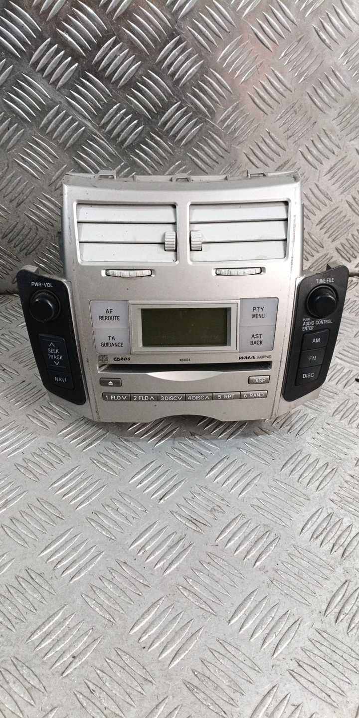 CD Toyota Yaris 2008г.