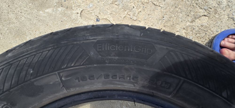 Goodyear EfficientGrip 195 / 65 R15