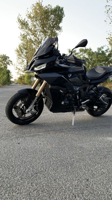 BMW S1000XR Triple Black