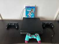 Vând PS 4!Capacitate de 1 T,3 manete, 2 încărcătoare.