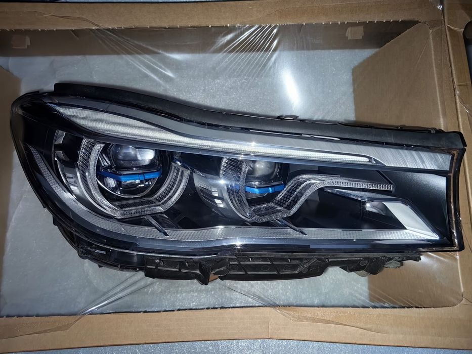 Vând faruri laser BMW G11