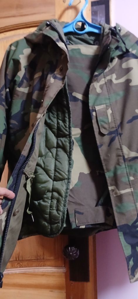 Военная форма        .