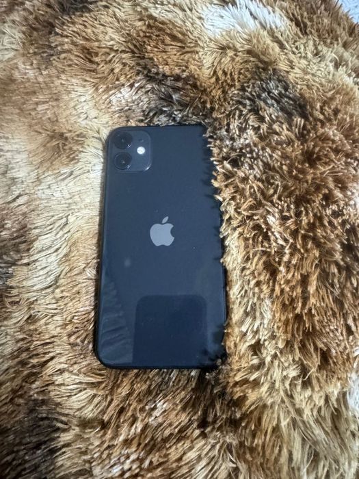 Продам айфон 11 64 гб
