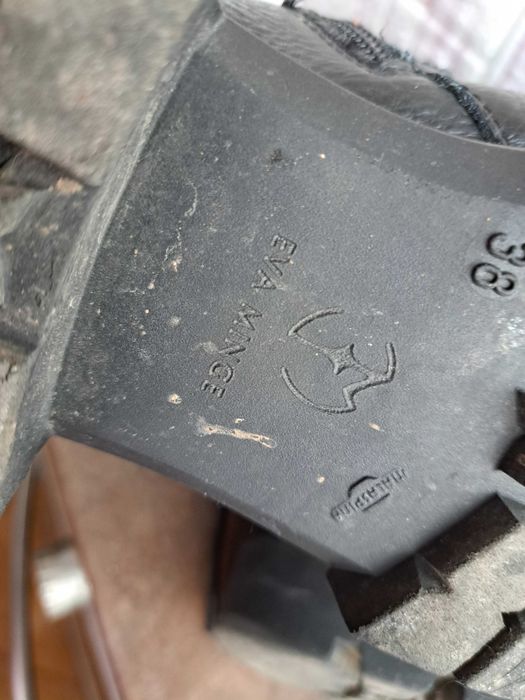 дамски зимни обувки,боти,кубинки,ном38,Eva Minge