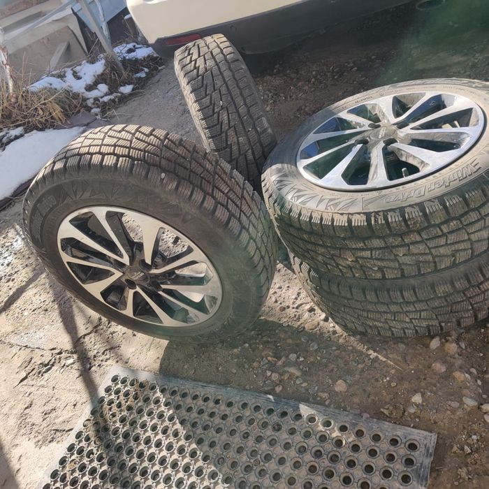 Зимние шины новые