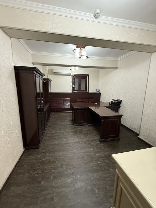 Аренда офиса , 100 м2 , первая линия Ш.Руставели , подвалное помещение