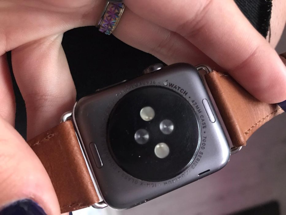 Încărcător iwatch tip breloc sau Curea iwatch 6, 5,4,3 din piele
