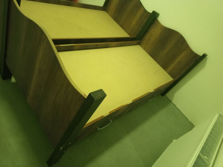 kravat detskiy tutilgan holati yahshi