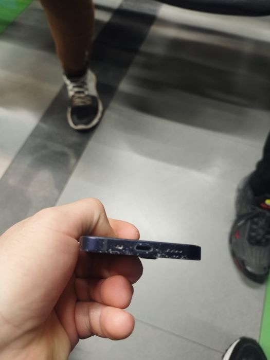 Vand sau schimb iphone 12 mini‼️