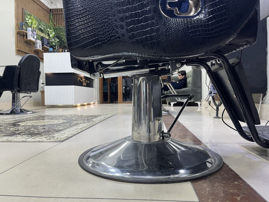 Кресло сотилади муржской салон учун