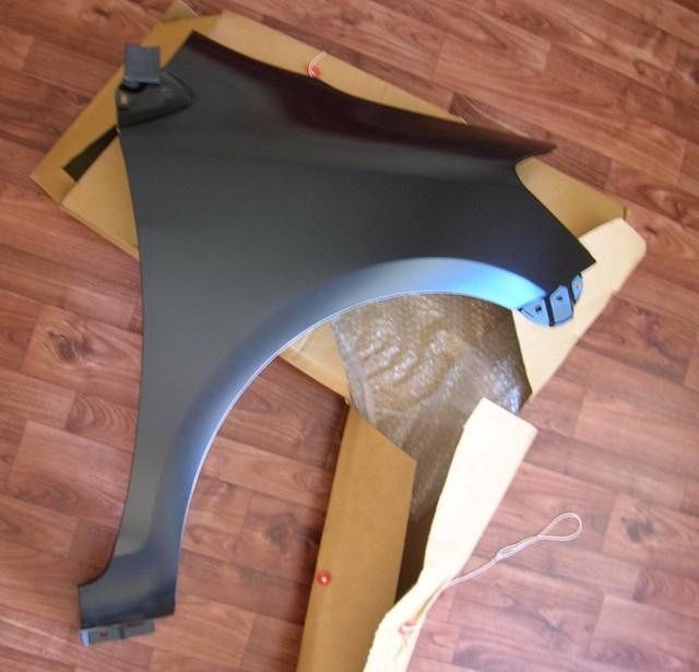 Крыло/капот/бампер/фара/телевизор на Toyota Yaris Sedan '07-'11