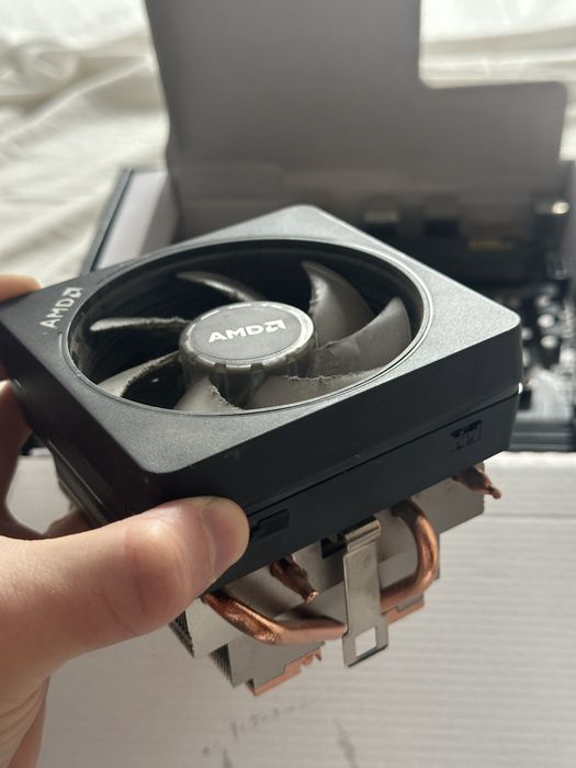 Kit Gaming AM4 -AMD Ryzen 7 3700x, Gigabitye b550m, 16g DDR4 kingston