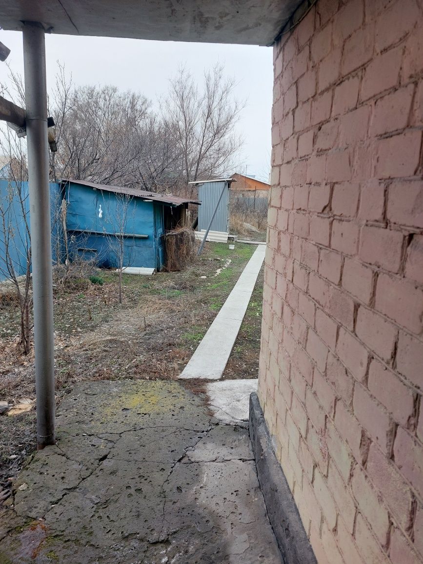 Продам дом  дом заходи и живи