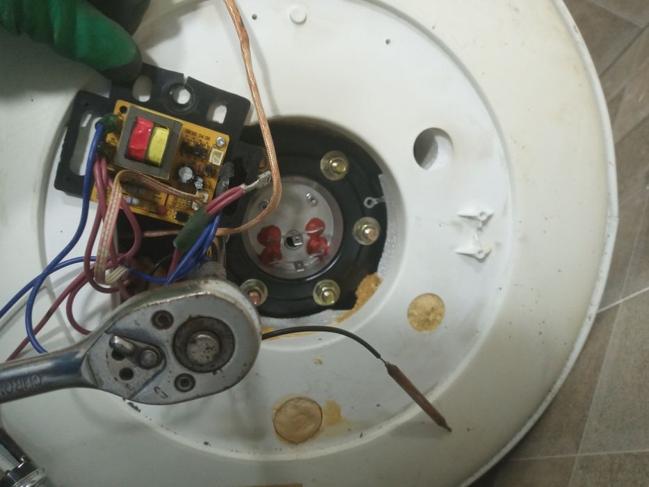 Ремонт установка аристон водонагревател сантехника 24/7.