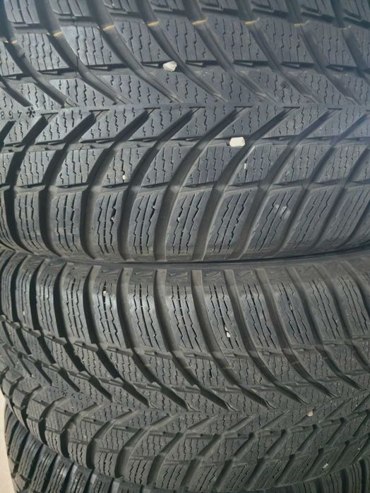 Set iarna 235/55R18 Nokian ca nou