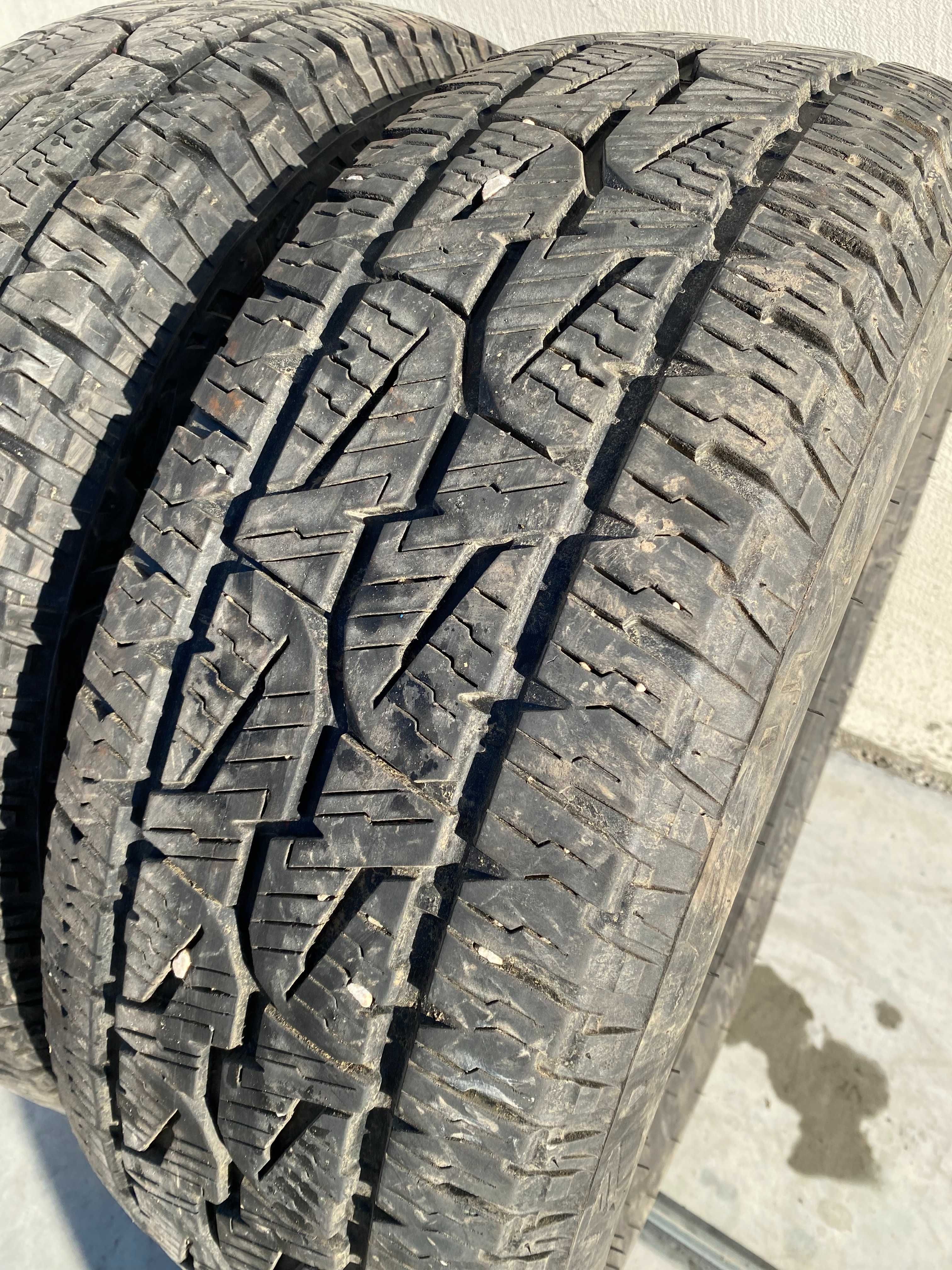 BridgeStone 255/65 R17 - Anvelope A/T