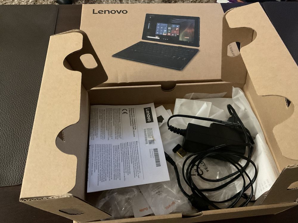 Laptop Lenovo 2 in 1 Idea pad 310 - Laptop si tableta