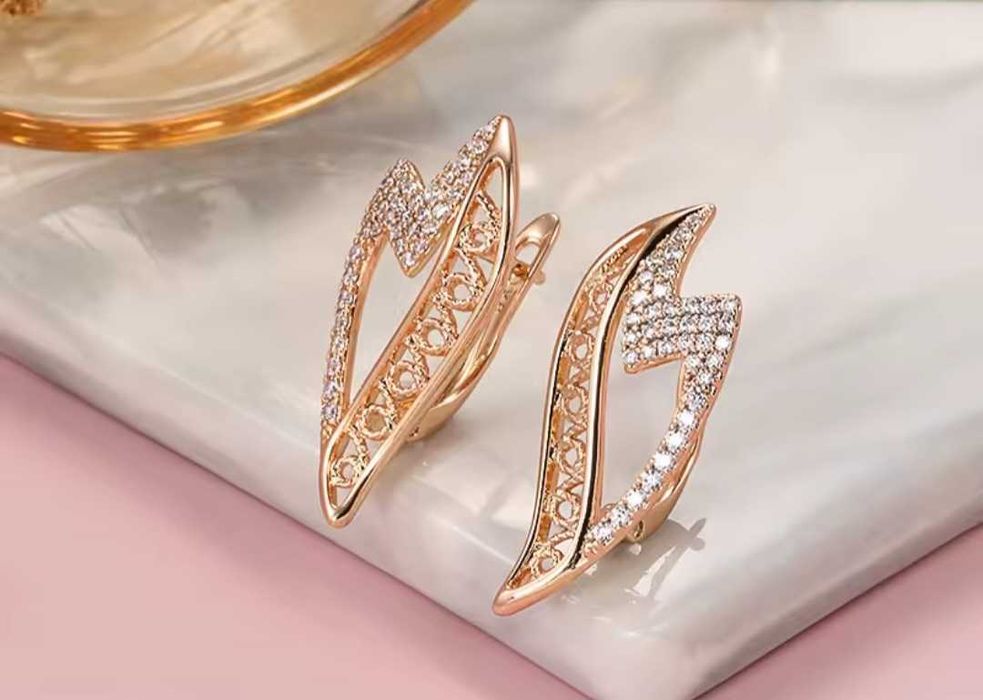 GP13, cercei placati aur 14k,incuietoare sigura,noi/marcati,zirconiu