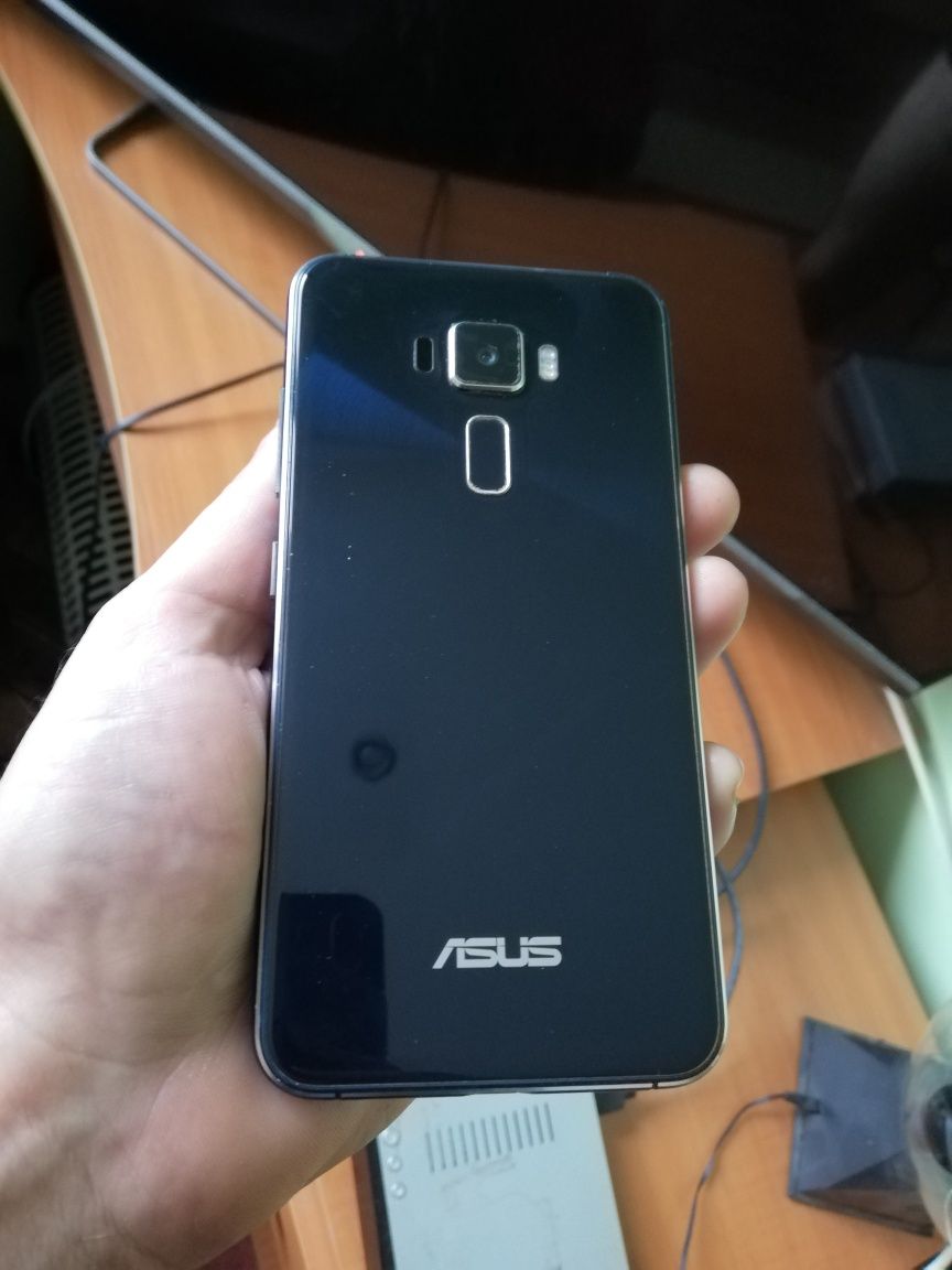 Телефон Zenfone 3 Z017D