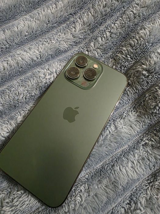 Продам iPhone 13 pro