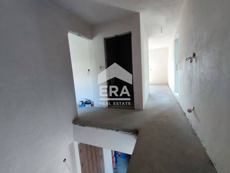 Просторени светъл  мезонет в един от най-предпочитаните квартали на гр