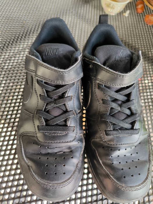 Кожени обувки Nike