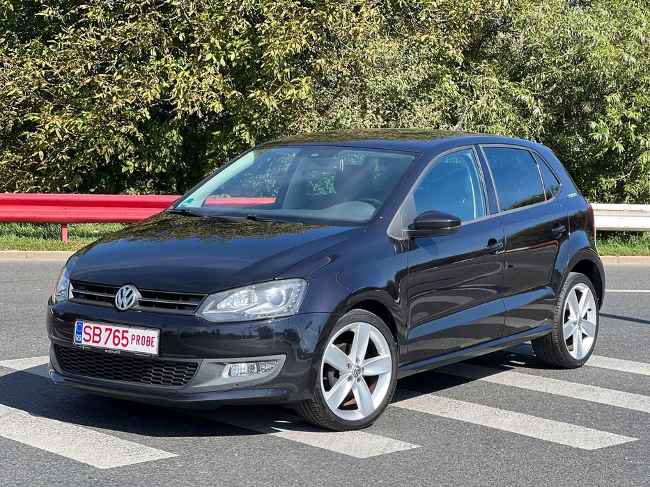 Volkswagen Polo Xenon + LED / Incalzire Scaune / Senzori / Jante 17