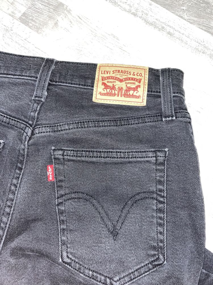 Blugi levi’s High waisted mom jean