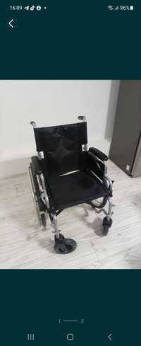 Продаётся  инвалидная коляска ( комнатная) для взрослых