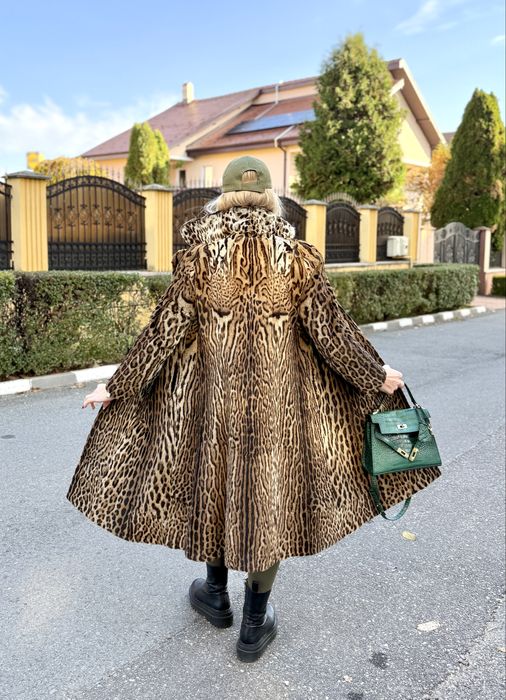 Haină din blană naturală de Ocelot ( leopard)