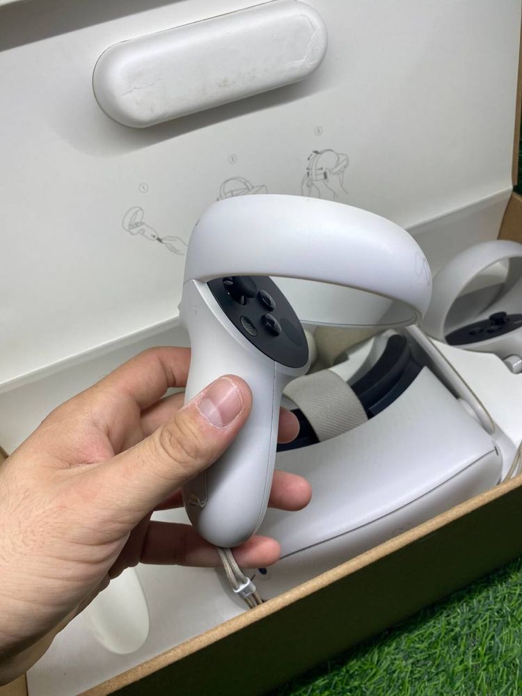 Очки виртуальной реальности Oculus QUEST 2 / Ломбард Даем Деньги