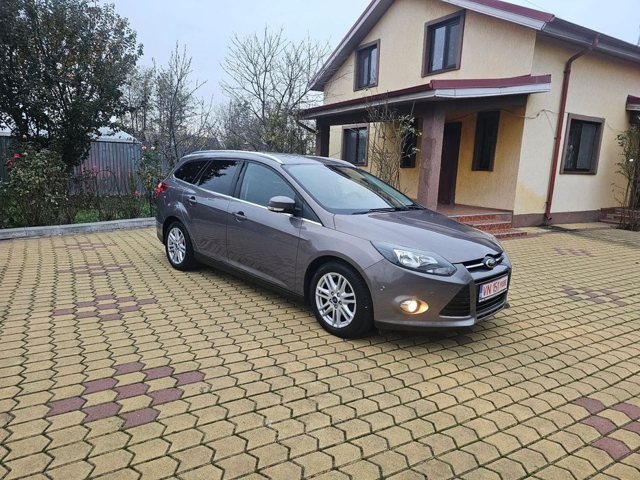 Ford Focus Model Titanium, Piele,Navigație,